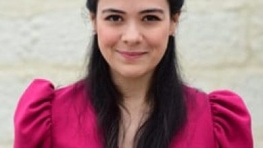Zümrüdüanka Suhandan Kimdir Pelin Abay Kaç Yaşında