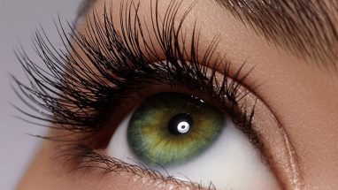 Kirpik Kıvırıcı Acıtır Mı ?